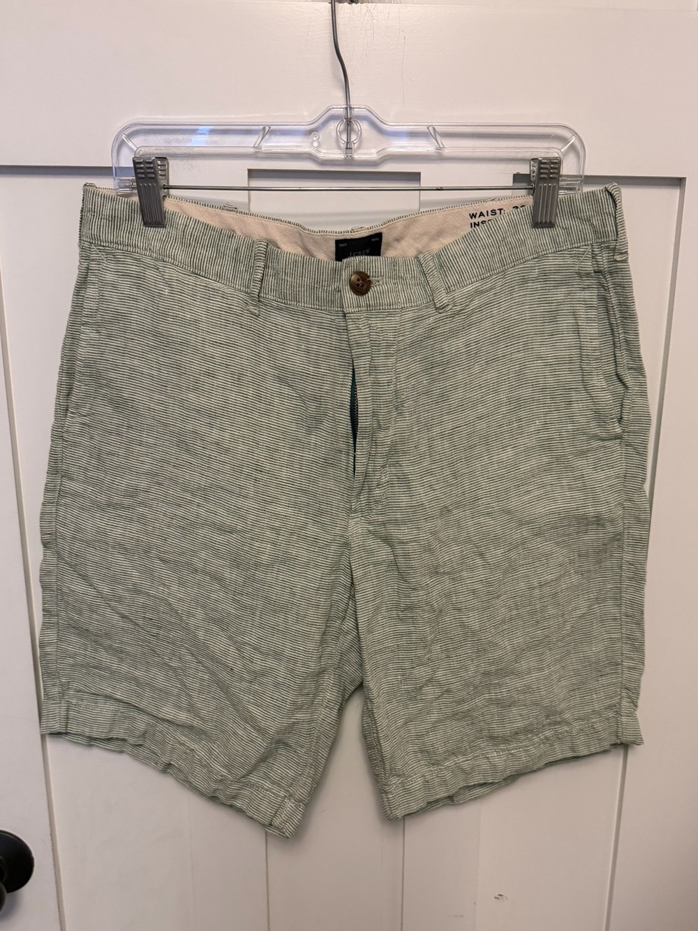 J. Crew Men’s 100% Linen Shorts Green Pin Stripe Size 32 waist 9”